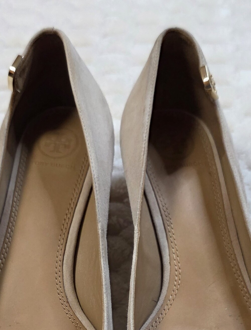 TORY BURCH Nude Elizabeth Suede Leather Pointed Toe Kitten Heel Pumps - Picture 5 of 13